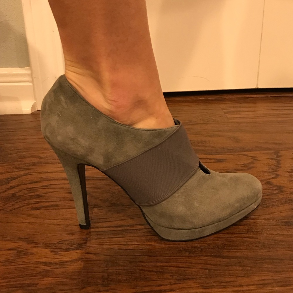 Jessica Simpson Grey Heels